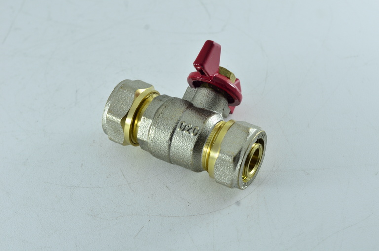 Кран шаровый для м/п труб 20*20 ц+ц RVC