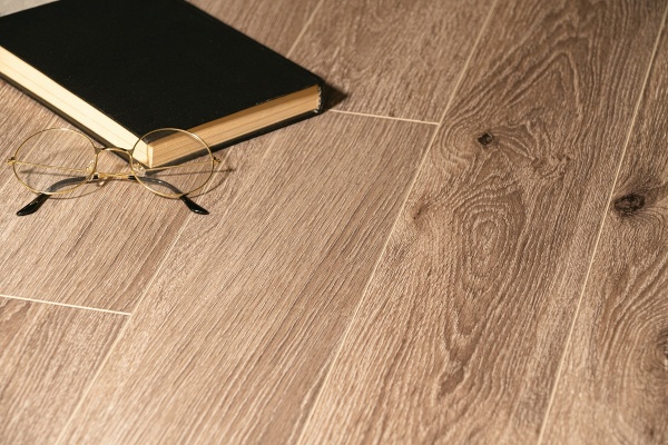 Кварцвиниловый ламинат SPC BONKEEL Style 4V Дуб Матира 125*1200*4мм КМ2 (упак10шт/1.5кв) замок (Gronafloor)  