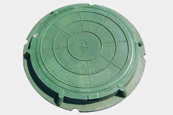 Люк полимерный 30кН зеленый